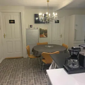  Guest house Skovbakkegaardens Bed & Bath - Vaerelser Med Eget Bad